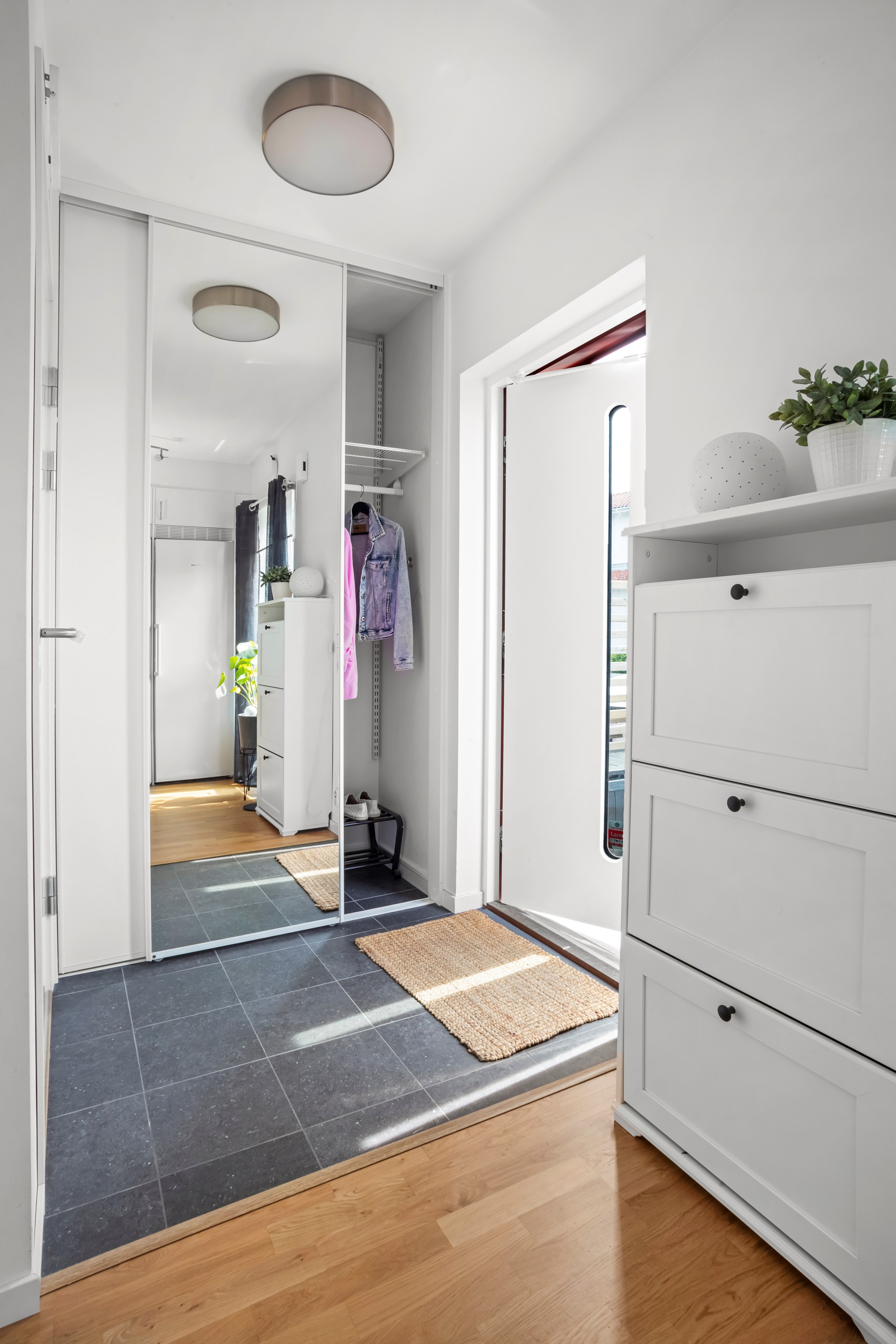  BYGGMÄSTAREGATAN 83B