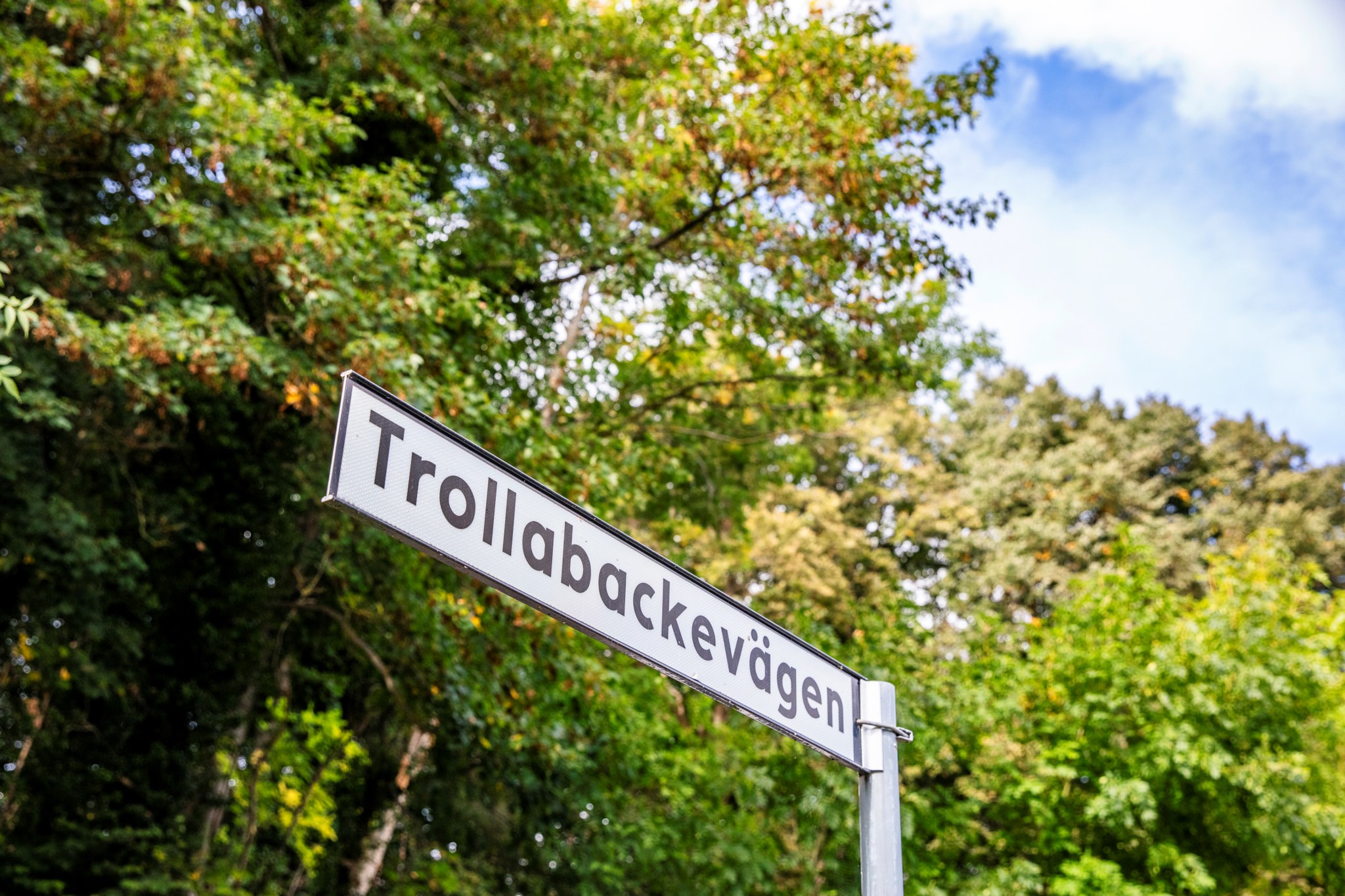  TROLLABACKEVÄGEN 15-0