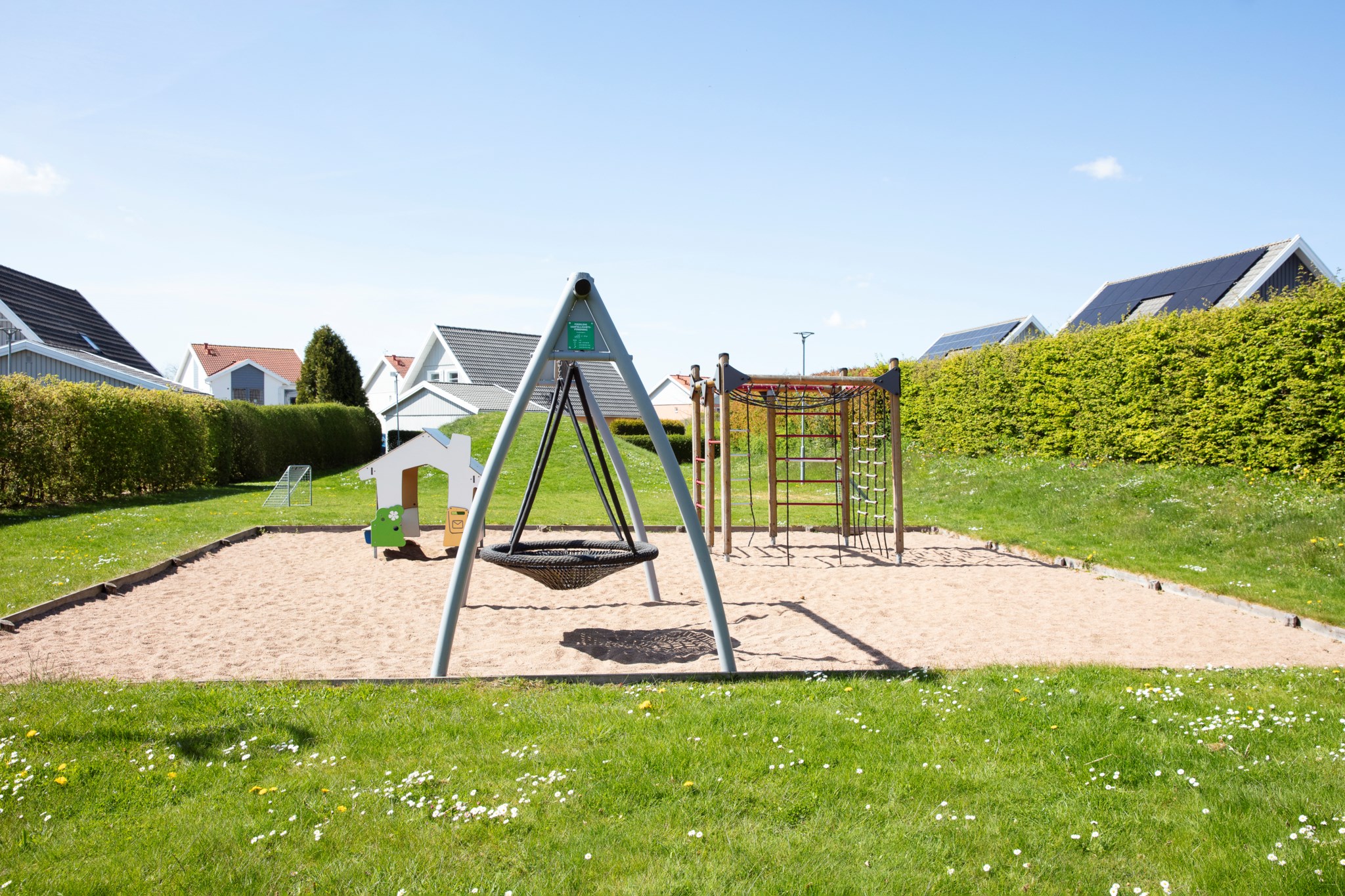 ROVFJÄRILGATAN 6