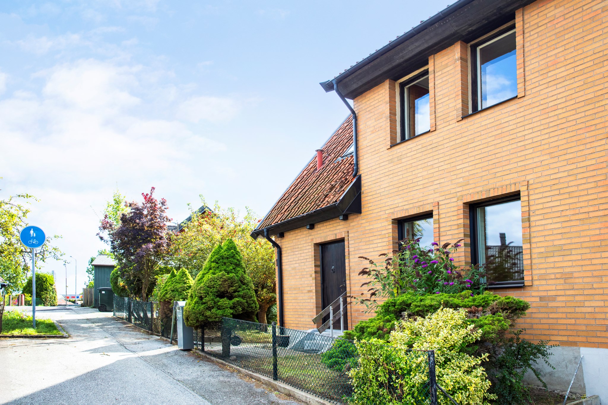  HALLONGATAN 14