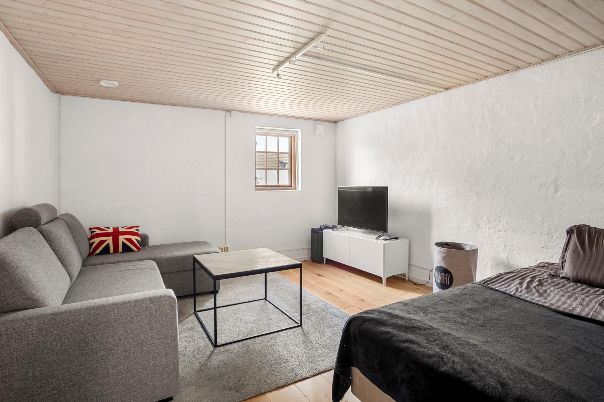  ÖSTRA VÄRLINGE BYAVÄG 22-0