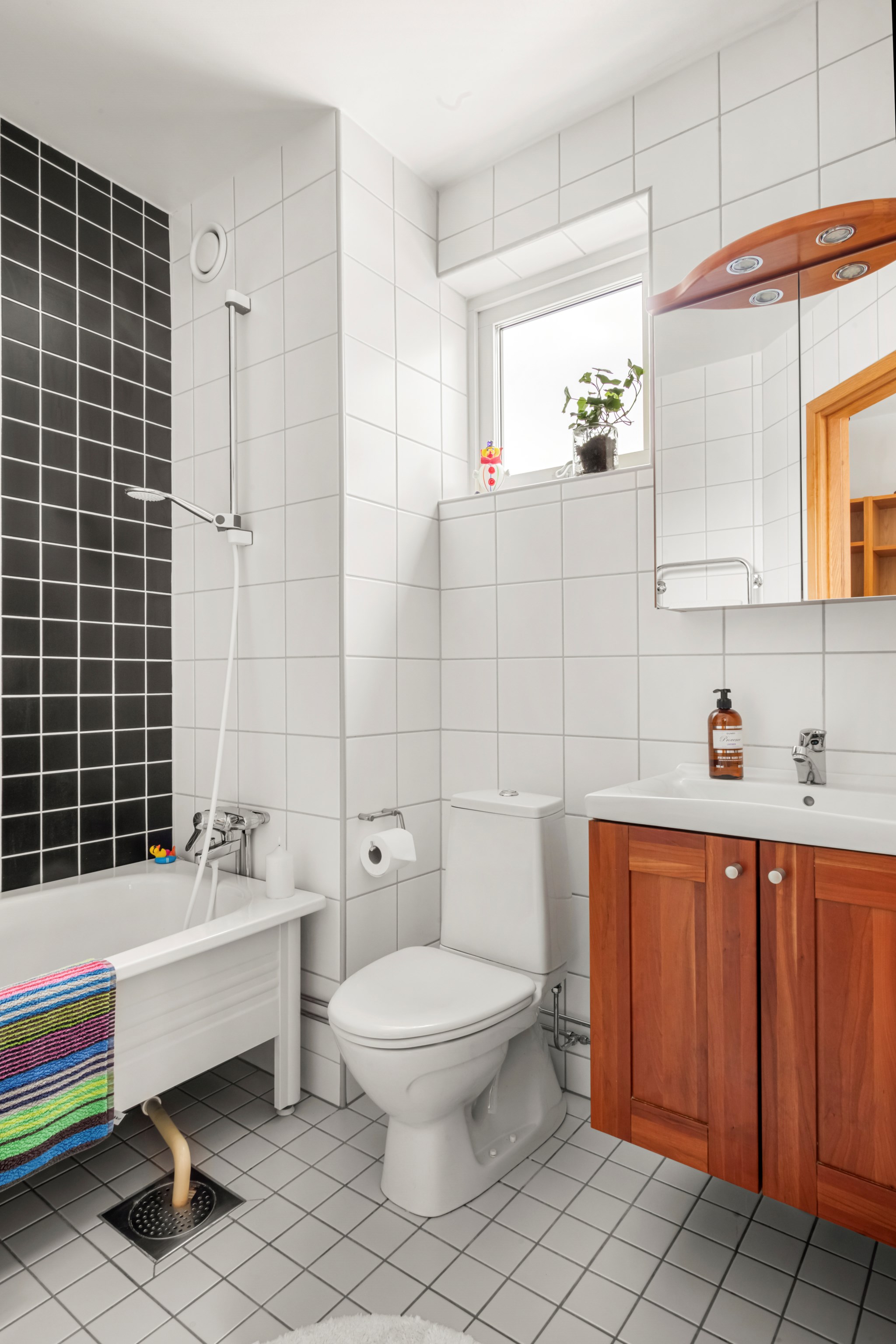  KÖKSMÄSTAREGATAN 10