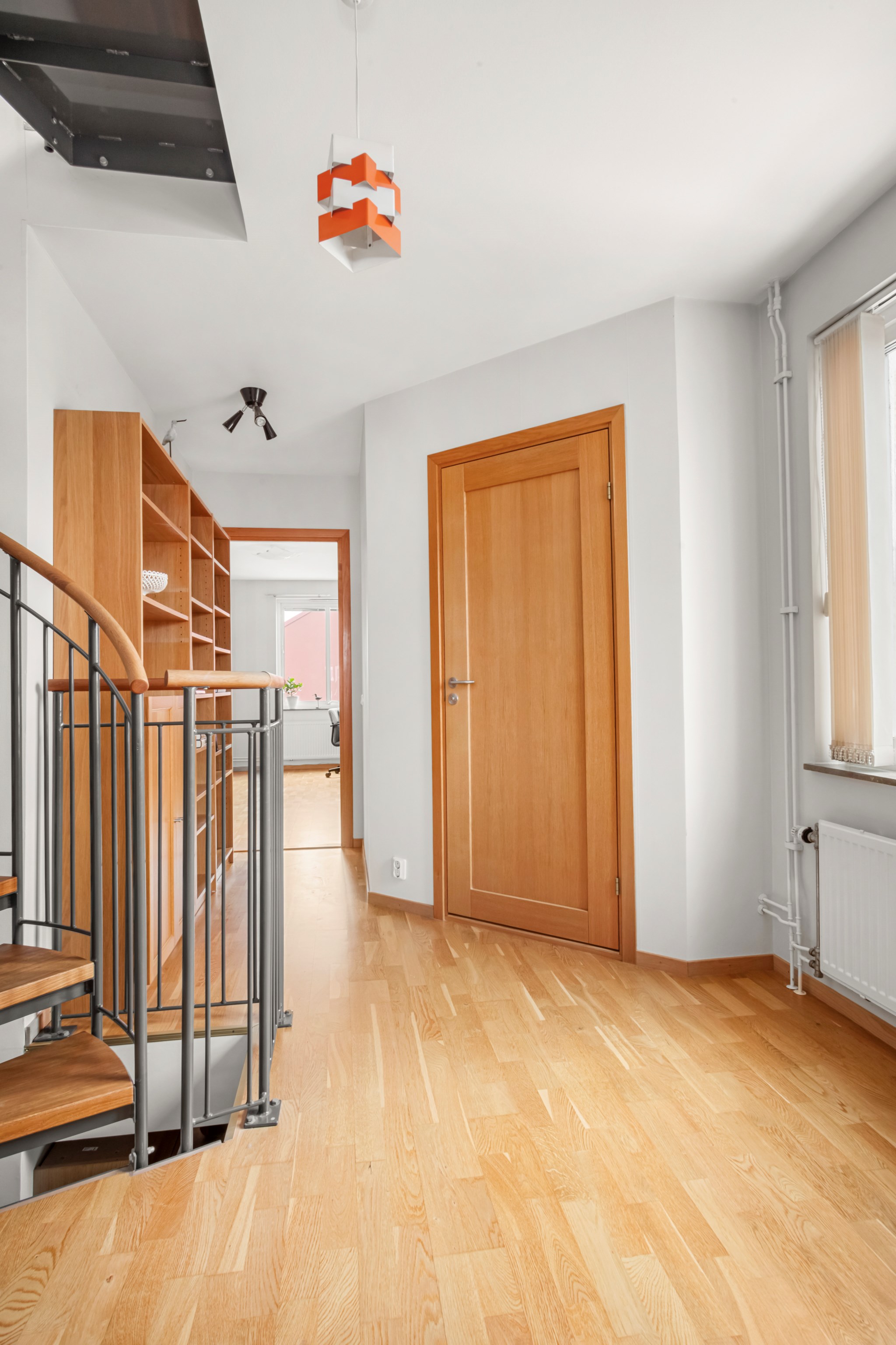  KÖKSMÄSTAREGATAN 10