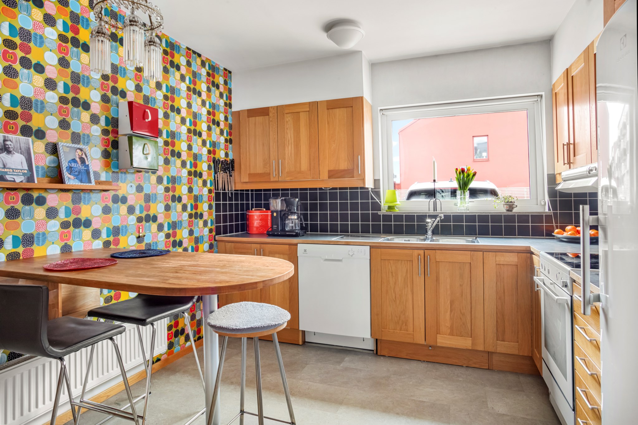  KÖKSMÄSTAREGATAN 10